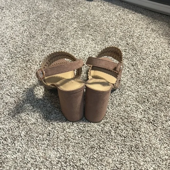 Vintage strapped dress shoe - Picture 3 of 4